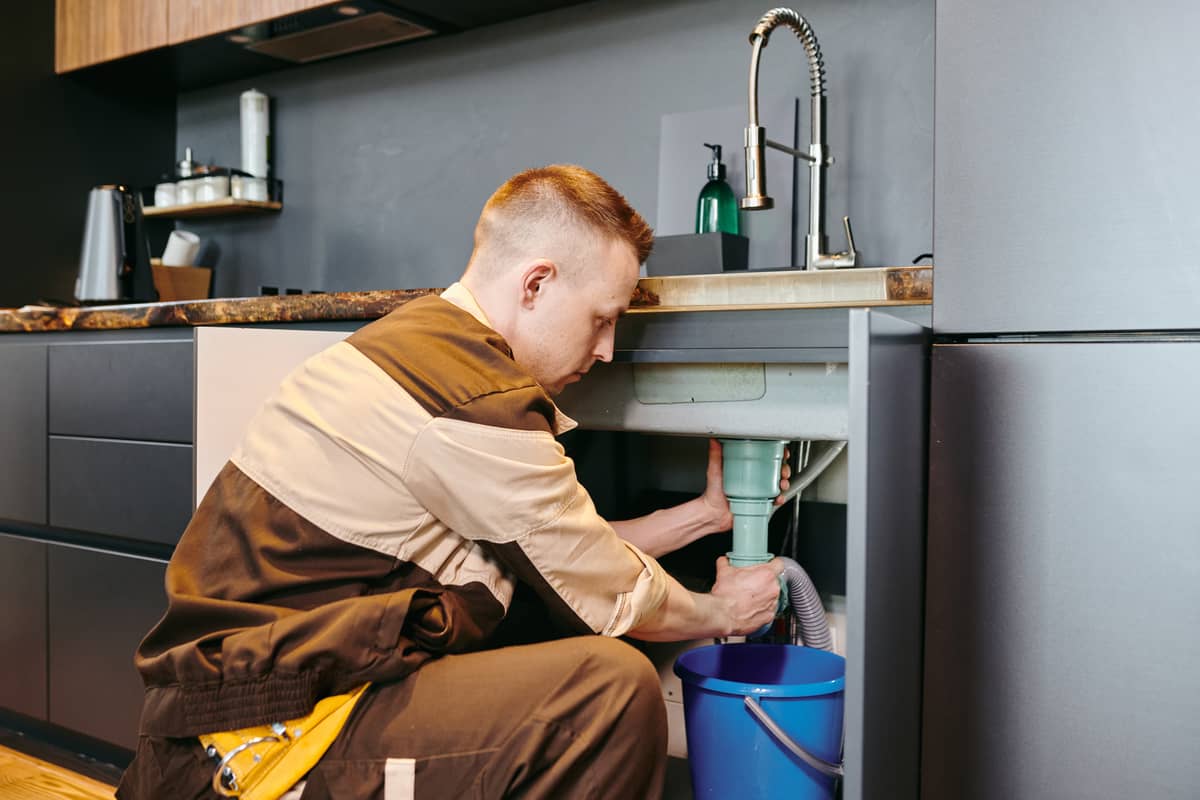Réduire votre consommation énergétique grâce à une plomberie efficace à Paris 19